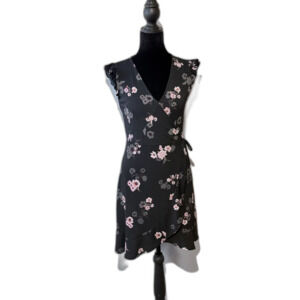 Candies's Women’s XS Wrap Black Floral Stretch Ruffle Sleeveless Dress